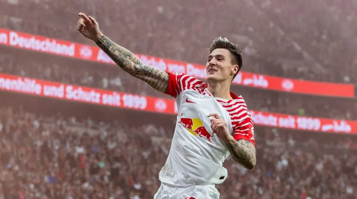 Benjamin Seskos agent antyder nästa steg i hans karriär Manchester United Submit €75m Bid for RB Leipzig Star Benjamin Sesko