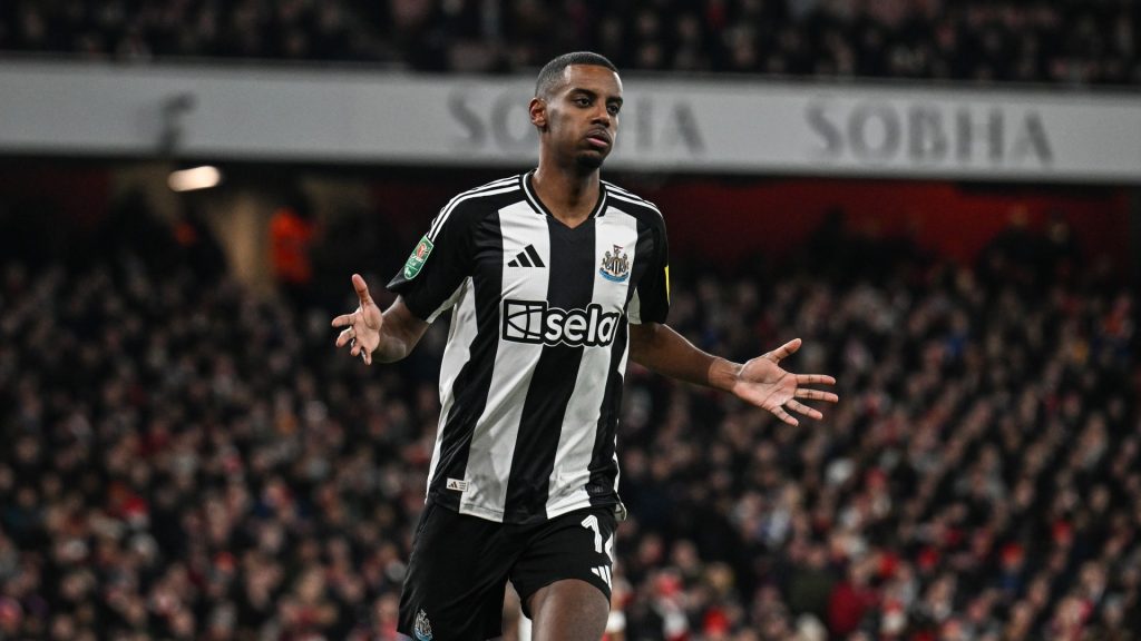 Alexander Isak Called Up by Sweden Amid Newcastle Rift Alexander Isak