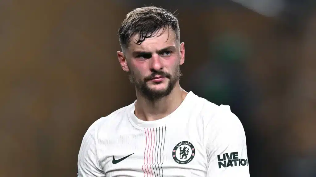 Chelsea Agree Sales of Dewsbury-Hall & Ugochukwu to Premier League Rivals Kiernan Dewsbury-Hall is set to leave Chelsea