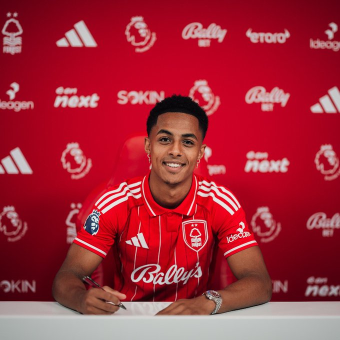 Official: Nottingham Forest Complete Signing of Omari Hutchinson Nottingham Forest Complete Signing of Omari Hutchinson