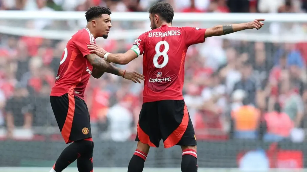 Roma Submit £20m Bid for Jadon Sancho as Winger Rules Out Turkey Move Roma Submit £20m Bid for Jadon Sancho